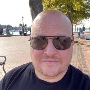 Meet your Posher, Chad